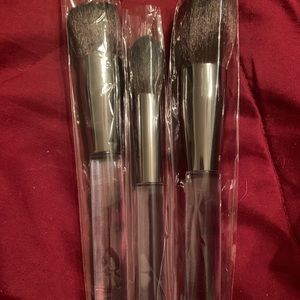 Opulent beauty clear 3 piece brushes. Brand new!!!